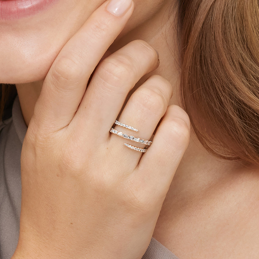 Sarmal 1,00 Karat Baget Kesim Laboratuvar Pırlanta Yüzük 18K - Bold Diamonds