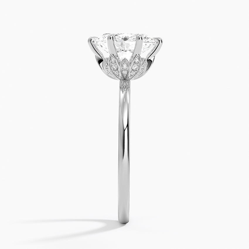 Altı Tırnak 2.15 Oval Kesim Hidden Halo Tasarım Tektaş Laboratuvar Pırlanta Yüzük 18K - Delora