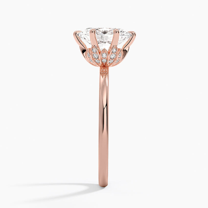 Altı Tırnak 2.15 Oval Kesim Hidden Halo Tasarım Tektaş Laboratuvar Pırlanta Yüzük 18K - Delora