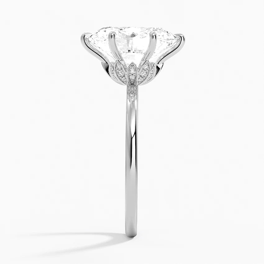 Altı Tırnak 3.15 Oval Kesim Hidden Halo Tasarım Tektaş Laboratuvar Pırlanta Yüzük 18K - Delora