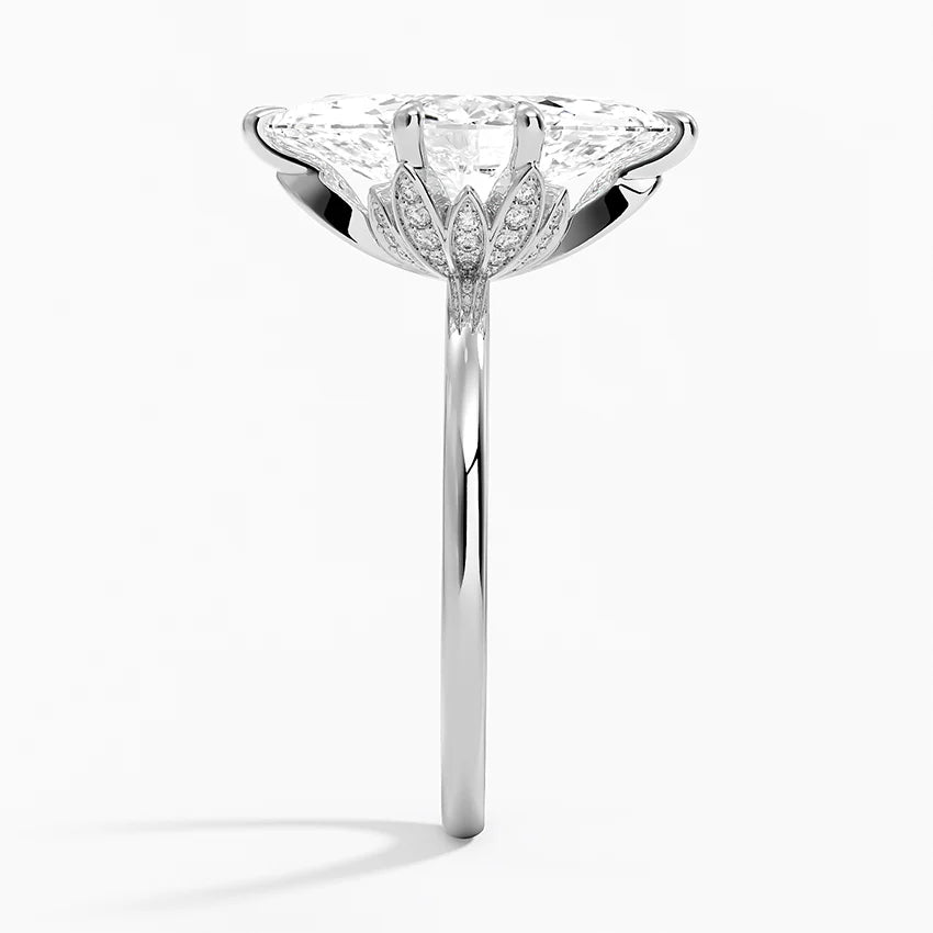 Altı Tırnak 3.15 Karat Marquise Kesim Hidden Halo Tasarım Tektaş Laboratuvar Pırlanta Yüzük - Delora - Bold Diamonds