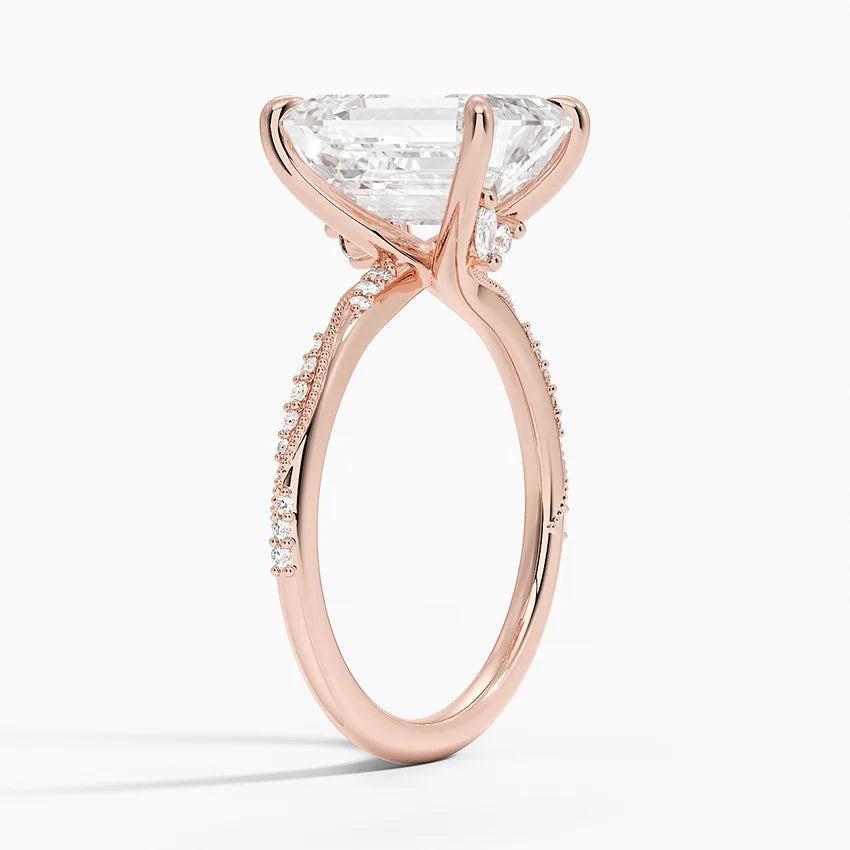 4.25 Karat Emerald Kesim Hidden Halo Tasarım Tektaş Laboratuvar Pırlanta Yüzük 18K - Melora