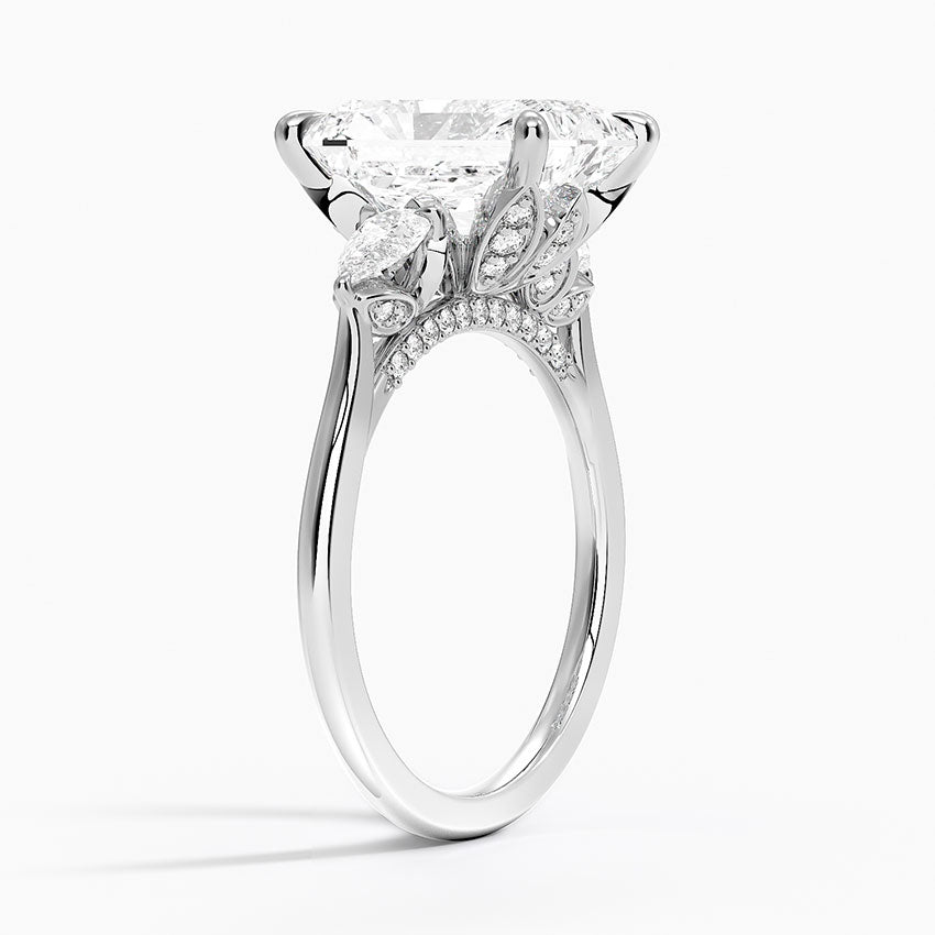 4.75 Karat Radiant Kesim Hidden Halo Tasarım Tektaş Laboratuvar Pırlanta Yüzük - Verona