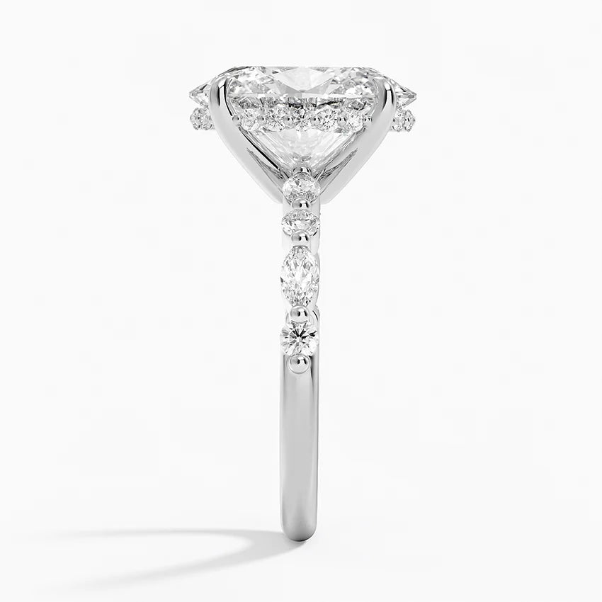 4.50 Karat Oval Kesim Hidden Halo Tasarım Tektaş Laboratuvar Pırlanta Yüzük - Verona