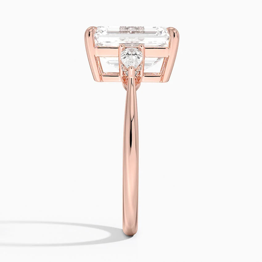 4.50 Karat Emerald Kesim Hidden Halo Tasarım Tektaş Laboratuvar Pırlanta Yüzük - Madrid