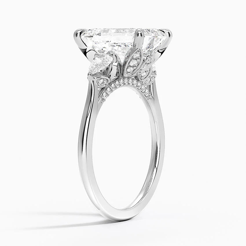 4.75 Karat Emerald Kesim Hidden Halo Tasarım Tektaş Laboratuvar Pırlanta Yüzük - Verona
