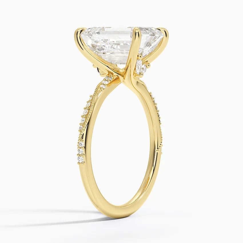 4.25 Karat Emerald Kesim Hidden Halo Tasarım Tektaş Laboratuvar Pırlanta Yüzük 18K - Melora