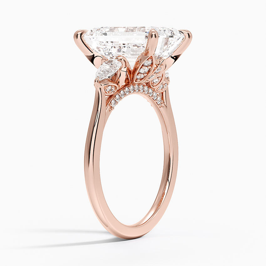 5.75 Karat Emerald Kesim Hidden Halo Tasarım Tektaş Laboratuvar Pırlanta Yüzük - Verona