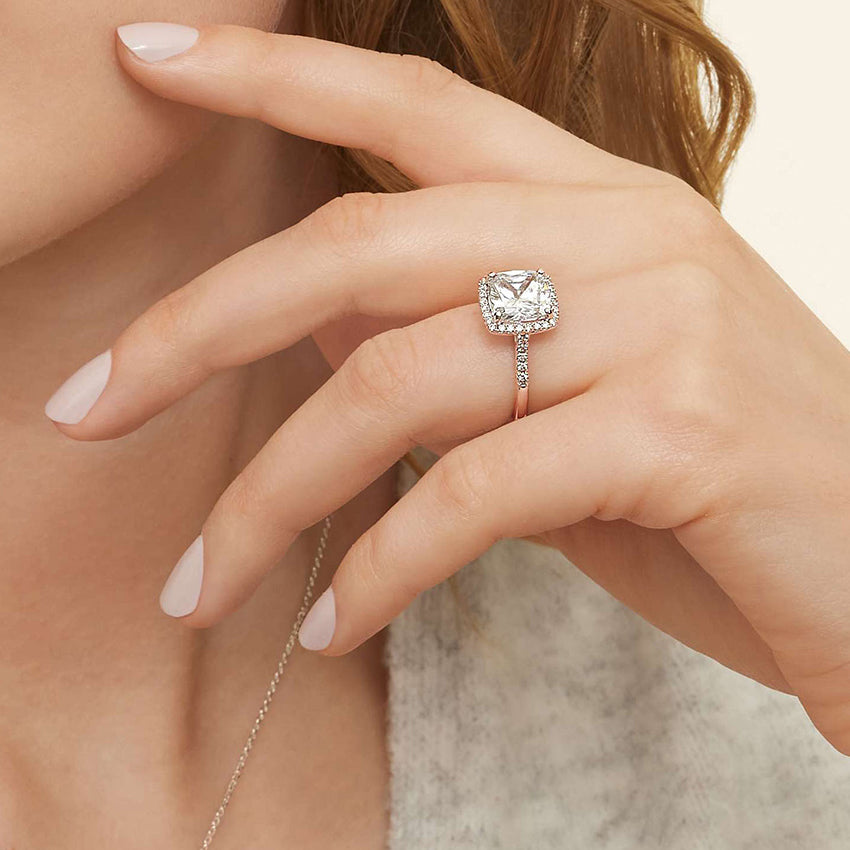 1,25 Karat Asscher Halo Tasarım Tektaş Laboratuvar Pırlanta Yüzük 18K - Lunara - Bold Diamonds
