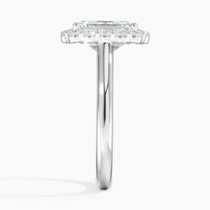 2.25 Karat Emerald Halo Tasarım Tektaş Laboratuvar Pırlanta Yüzük 18K -Illumina - Bold Diamonds