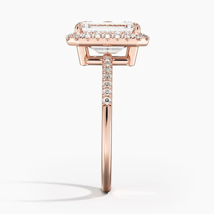 2.25 Karat Emerald Halo Tasarım Tektaş Laboratuvar Pırlanta Yüzük 18K -Valora - Bold Diamonds