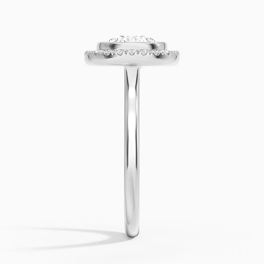 2,30 Karat Cushion Halo Tasarım Tektaş Laboratuvar Pırlanta Yüzük 18K - Eterna - Bold Diamonds