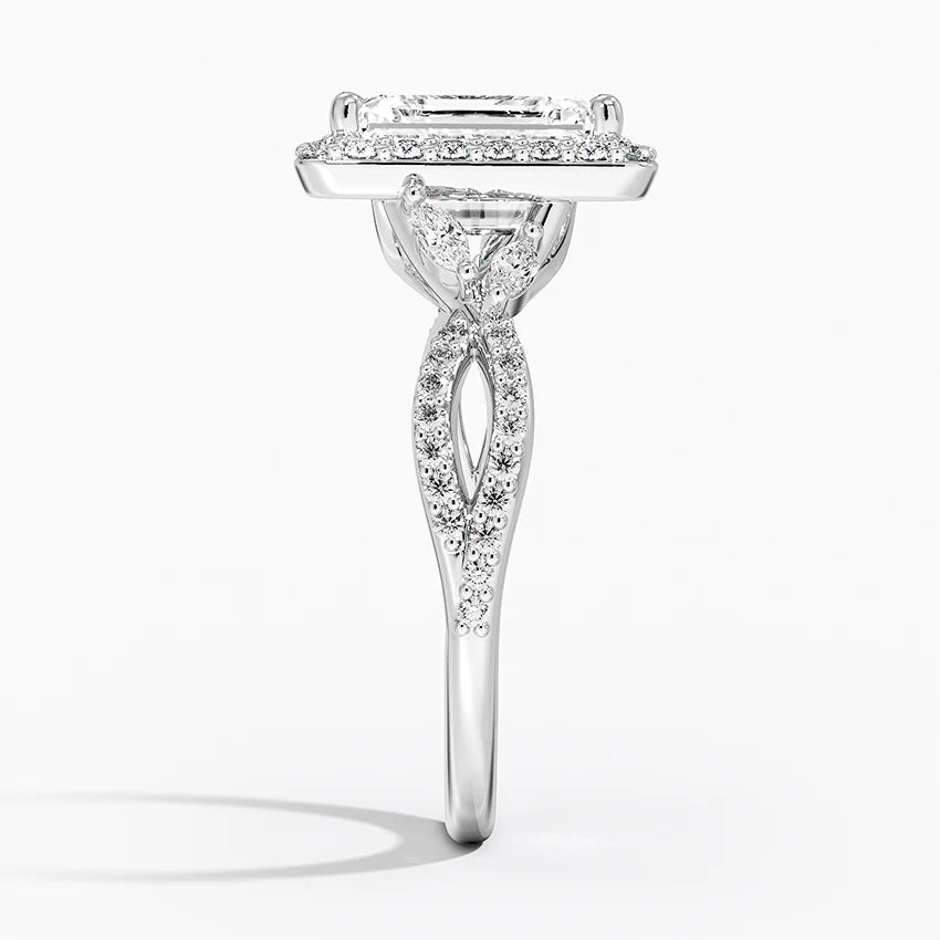 2.30 Karat Emerald Halo Tasarım Tektaş Laboratuvar Pırlanta Yüzük 18K -Coronae - Bold Diamonds