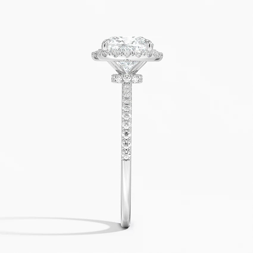 2.40 Karat Cushion Halo Tasarım Tektaş Laboratuvar Pırlanta Yüzük 18k -Luxora - Bold Diamonds