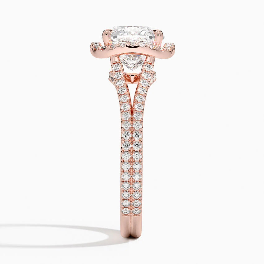 2,50 Karat Cushion Halo Tasarım Tektaş Laboratuvar Pırlanta Yüzük 18K - Aurelia - Bold Diamonds