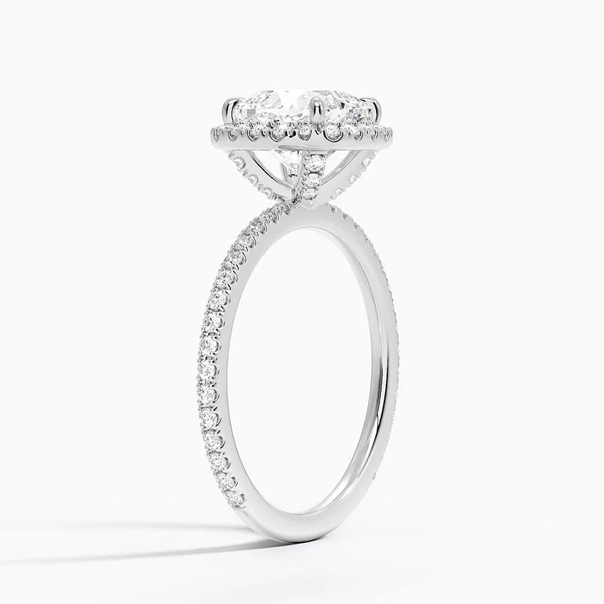 2,50 Karat Cushion Halo Tasarım Tektaş Laboratuvar Pırlanta Yüzük 18K-Celestia - Bold Diamonds