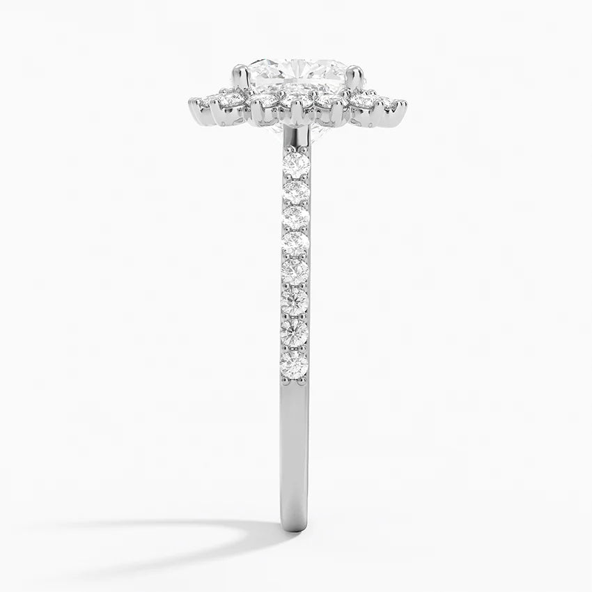 2,50 Karat Cushion Halo Tasarım Tektaş Laboratuvar Pırlanta Yüzük 18K -Seraphina - Bold Diamonds