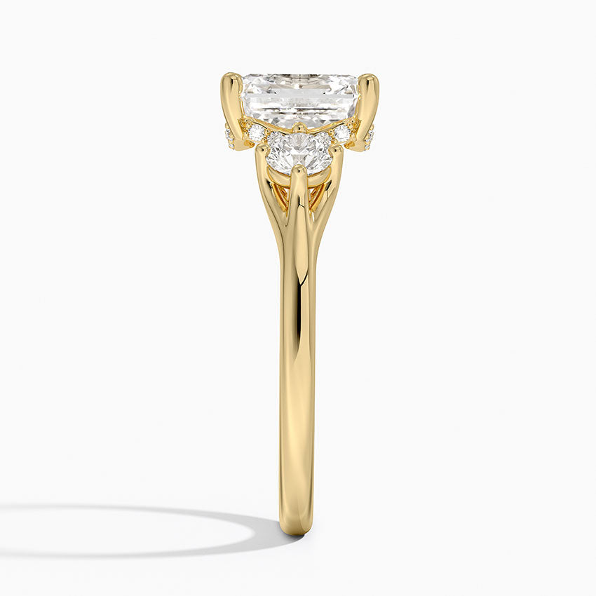 3.50 Asscher Kesim Hidden Halo Tasarım Tektaş Laboratuvar Pırlanta Yüzük 18K - Milora