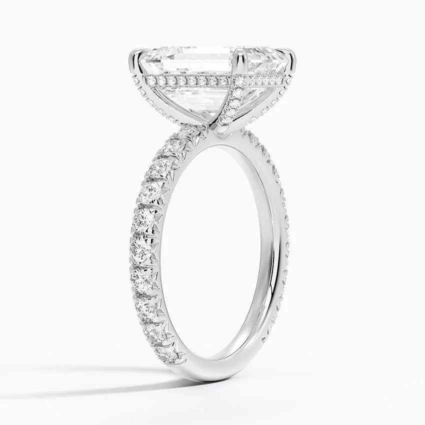 4.75 Karat Emerald Kesim Hidden Halo Tasarım Tektaş Laboratuvar Pırlanta Yüzük 18K  - Selora