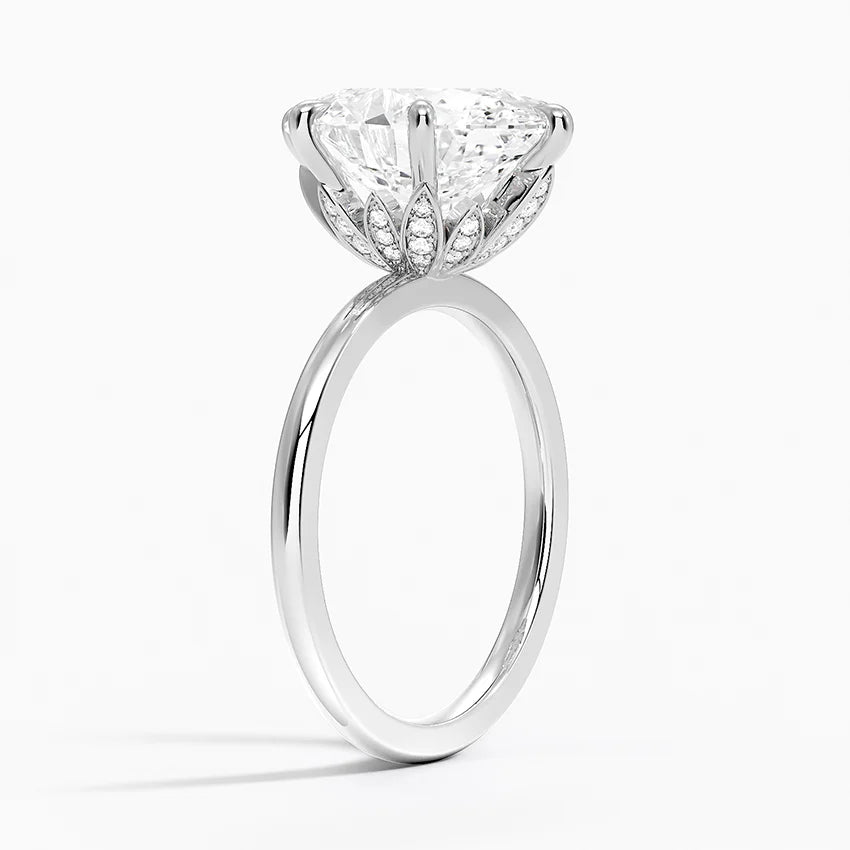 Altı Tırnak 4.15 Oval Kesim Hidden Halo Tasarım Tektaş Laboratuvar Pırlanta Yüzük 18K - Delora