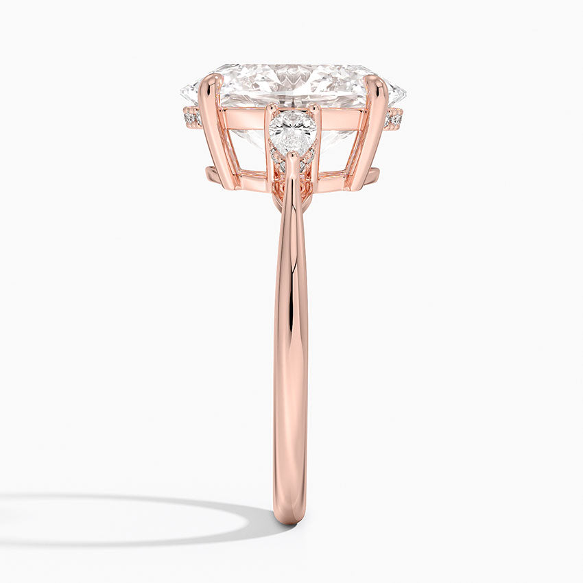 4.50 Karat Oval Kesim Hidden Halo Tasarım Tektaş Laboratuvar Pırlanta Yüzük - Madrid