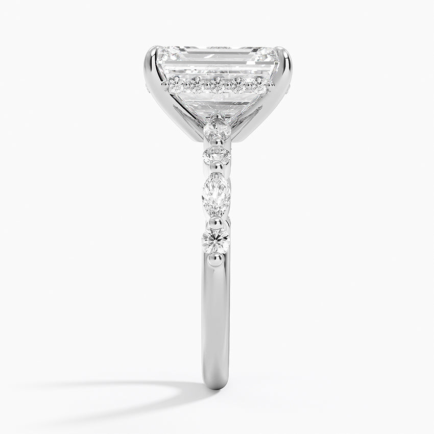 4.50 Karat Emerald Kesim Hidden Halo Tasarım Tektaş Laboratuvar Pırlanta Yüzük - Verona