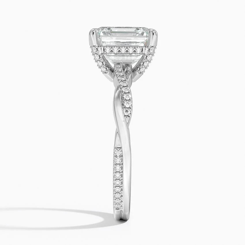 4.25 Karat Asscher Kesim Hidden Halo Tasarım Tektaş Laboratuvar Pırlanta Yüzük  - Riga