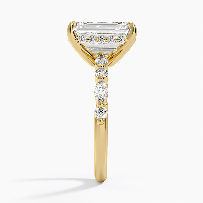 4.50 Karat Emerald Kesim Hidden Halo Tasarım Tektaş Laboratuvar Pırlanta Yüzük - Verona
