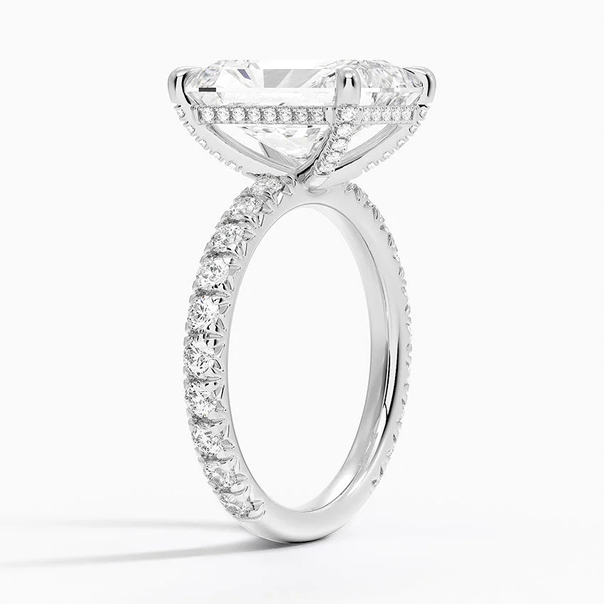 5.75 Karat Radiant Kesim Hidden Halo Tasarım Tektaş Laboratuvar Pırlanta Yüzük 18K  - Selora