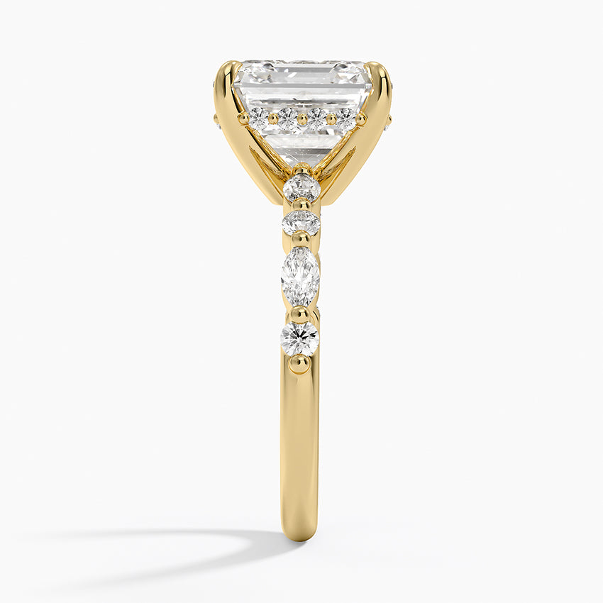 5.50 Karat Asscher Kesim Hidden Halo Tasarım Tektaş Laboratuvar Pırlanta Yüzük - Verona