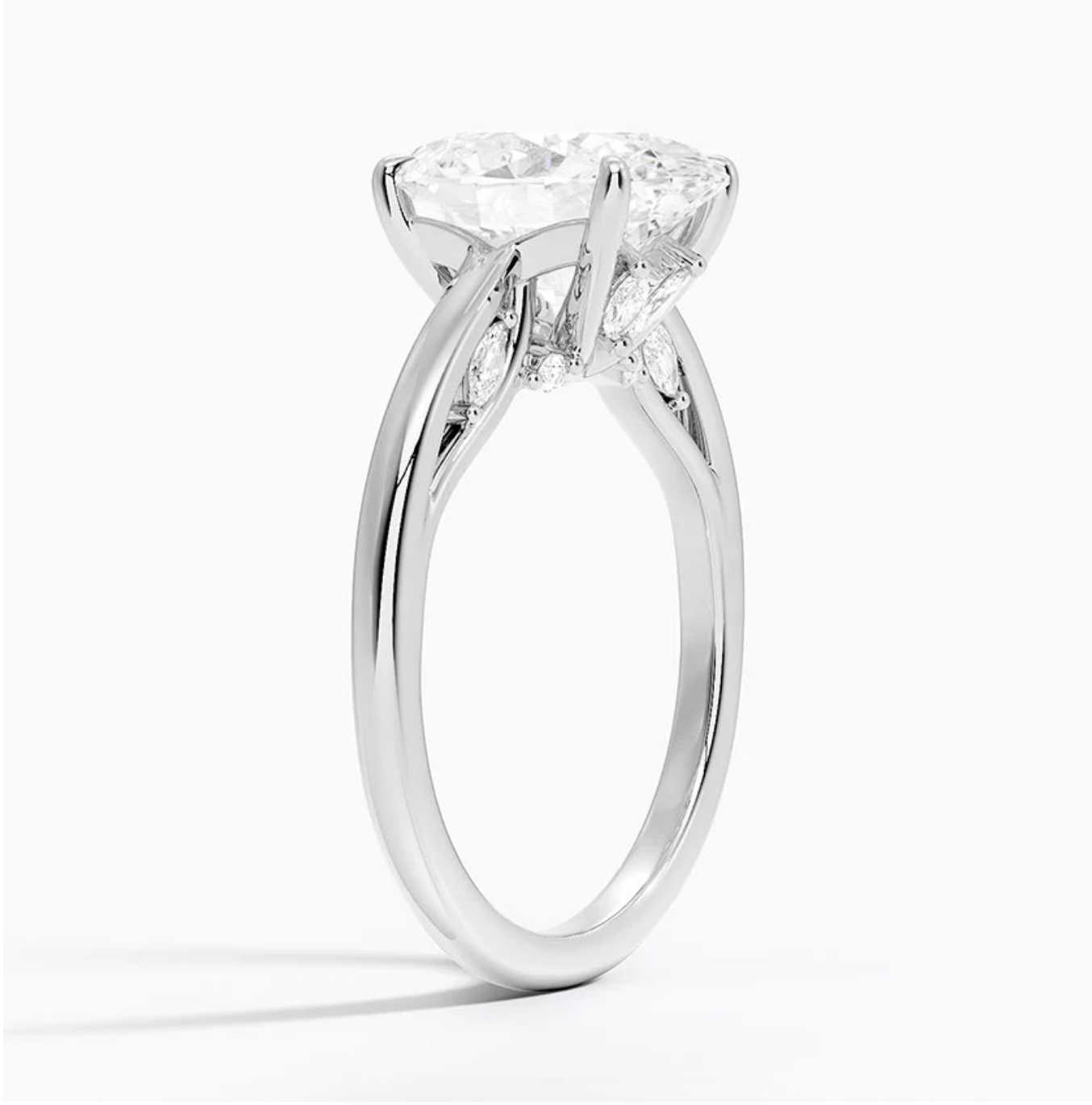 4.30 Karat Oval Kesim Hidden Halo Tasarım Tektaş Laboratuvar Pırlanta Yüzük - Salzburg - Bold Diamonds