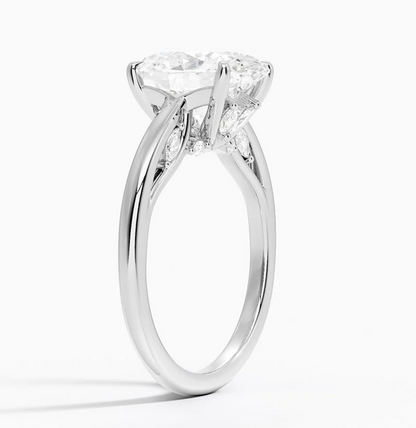 5.30 Karat Oval Kesim Hidden Halo Tasarım Tektaş Laboratuvar Pırlanta Yüzük - Salzburg - Bold Diamonds