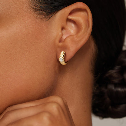 Desire Spark 1.00 Karat Laboratuvar Pırlanta Küpe 18K - Bold Diamonds