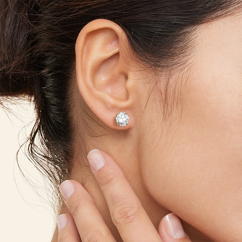 Yuvarlak Kesim Pençe Tırnak 3.00 Karat Laboratuvar Pırlanta Küpe 18K - Bold Diamonds