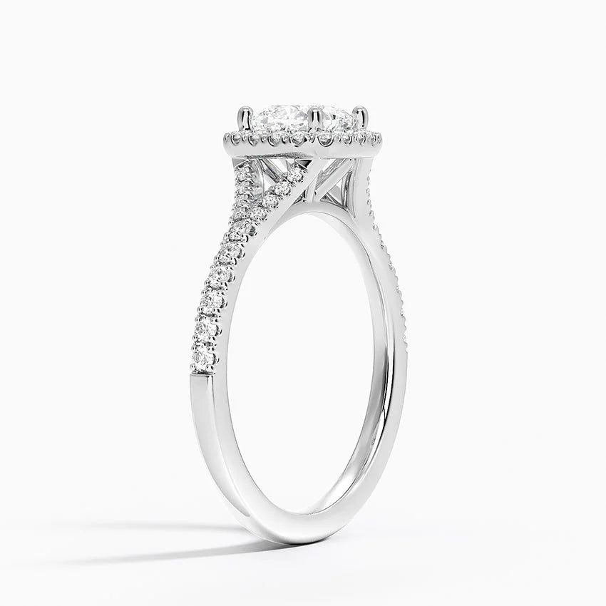 2,30 Karat Cushion Halo Tasarım Tektaş Laboratuvar Pırlanta Yüzük 18K -Novara - Bold Diamonds