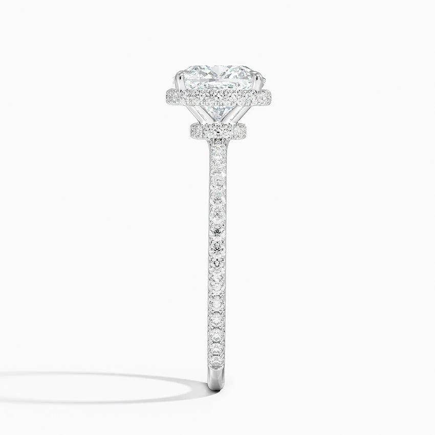 2,40 Karat Cushion Halo Tasarım Tektaş Laboratuvar Pırlanta Yüzük 18K -Luminara - Bold Diamonds