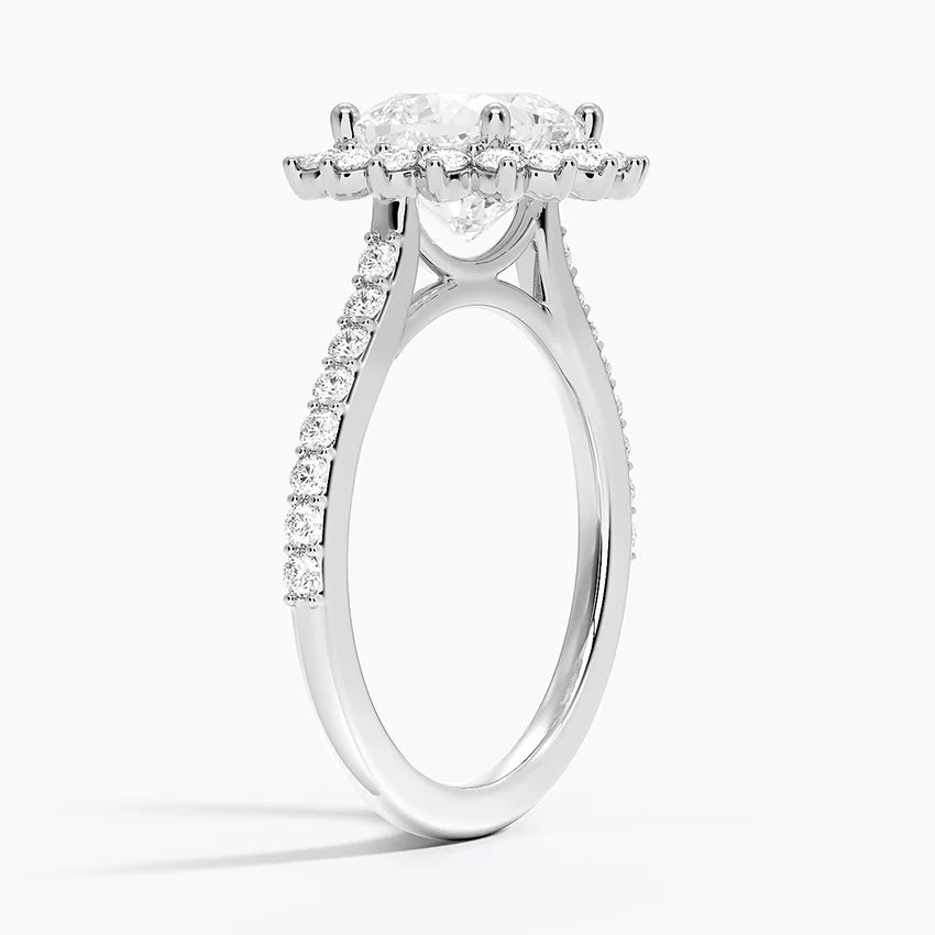 2,50 Karat Cushion Halo Tasarım Tektaş Laboratuvar Pırlanta Yüzük 18K -Seraphina - Bold Diamonds